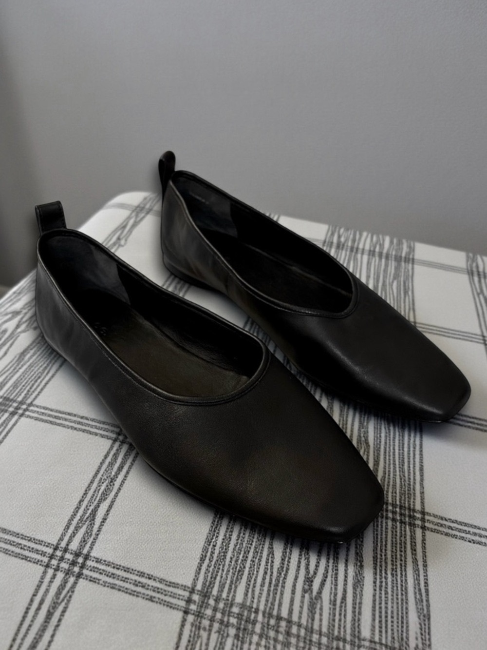 Vince Vivian Leather Ballet Flats Black